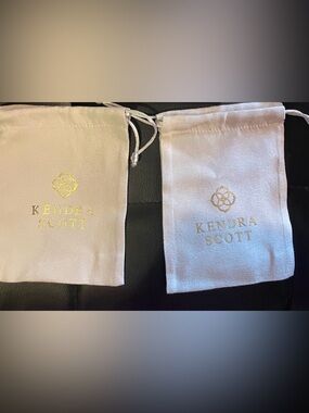 2 Kendra Scott bags